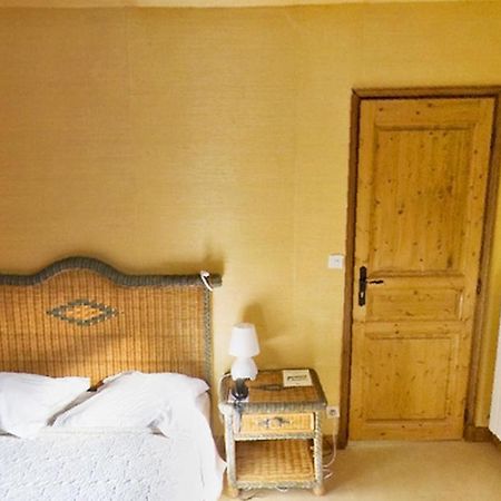 فندق Les Essarts-le-Roiفي  La Ferme Des Vallees المظهر الخارجي الصورة