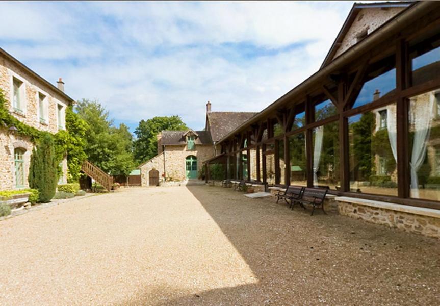 فندق Les Essarts-le-Roiفي  La Ferme Des Vallees المظهر الخارجي الصورة
